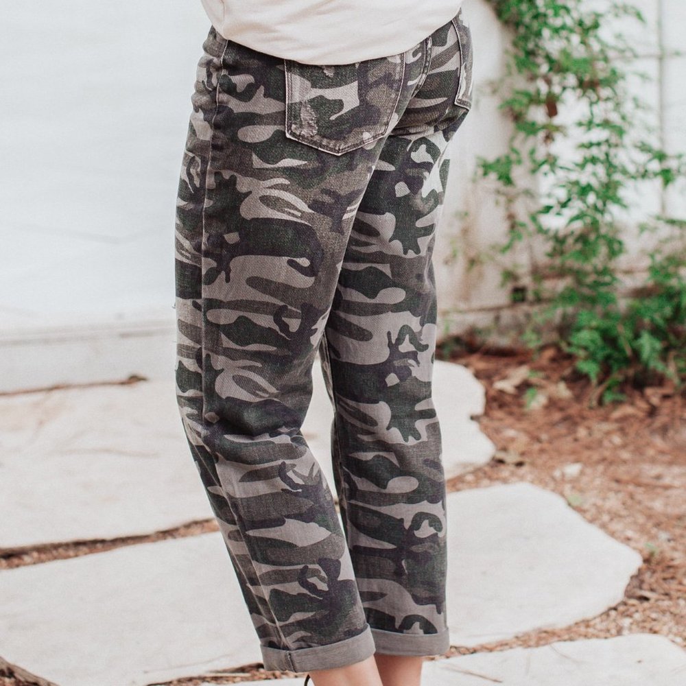 CLEARANCE Wilder Camo High Rise Boyfriend Jeans - Picture 5 of 8